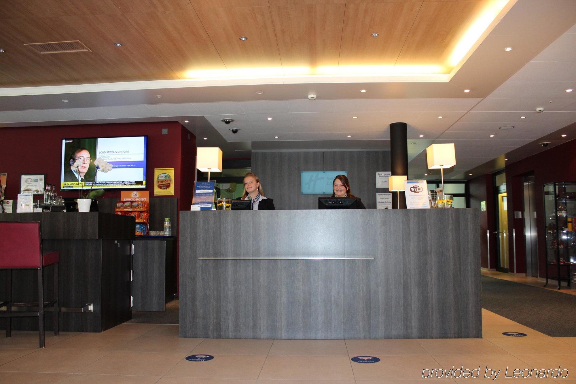 Holiday Inn Express Zuerich Airport By Ihg Rumlang Exterior photo